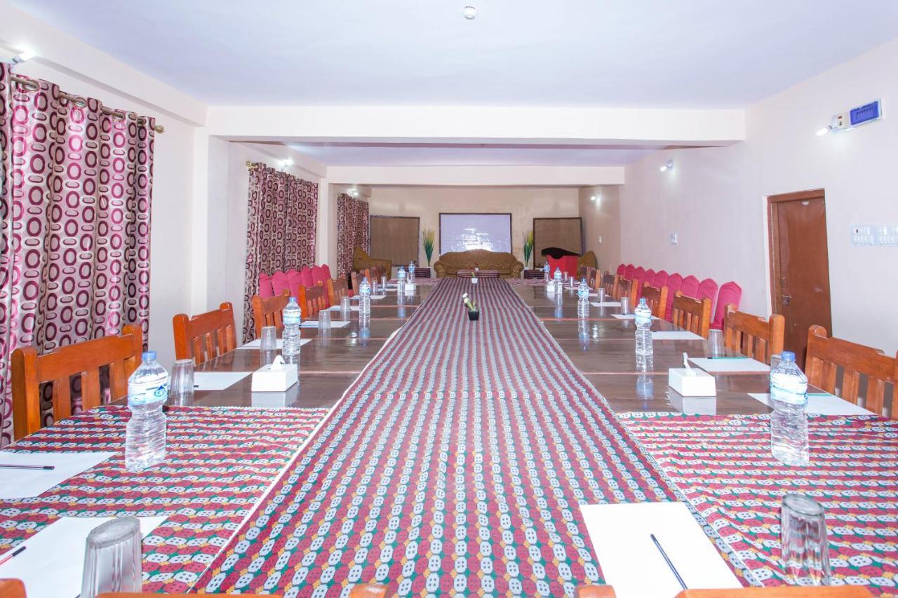 Hotel The Ranimahal Tānsen Екстериор снимка