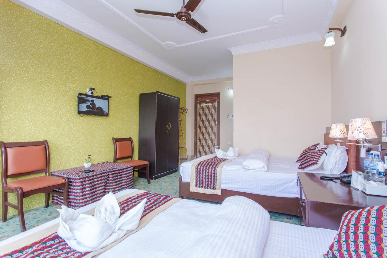 Hotel The Ranimahal Tānsen Екстериор снимка