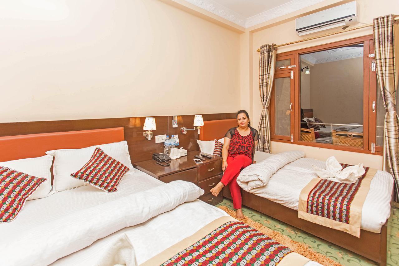 Hotel The Ranimahal Tānsen Екстериор снимка